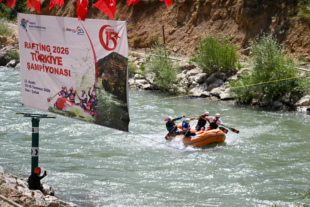 Türkiye Rafting Şampiyonası Van'da Başladı