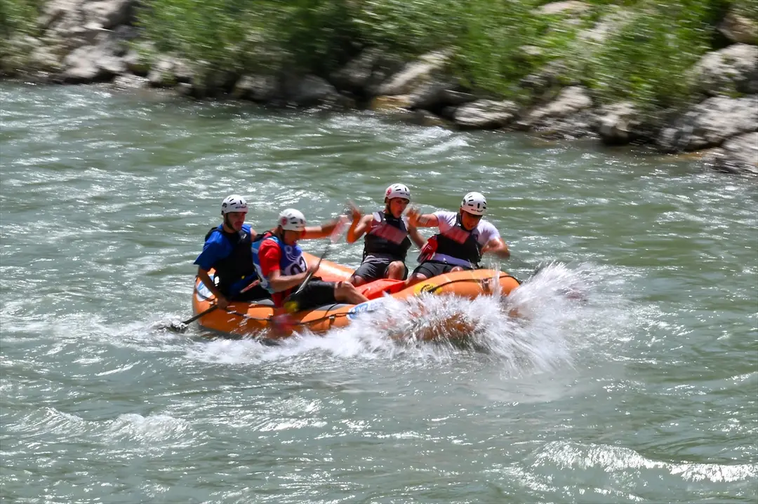 Türkiye Rafting Şampiyonası Van'da Başladı