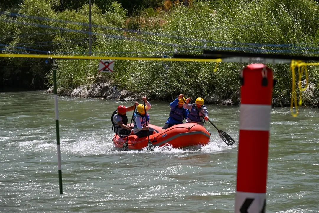 Türkiye Rafting Şampiyonası Van'da Başladı