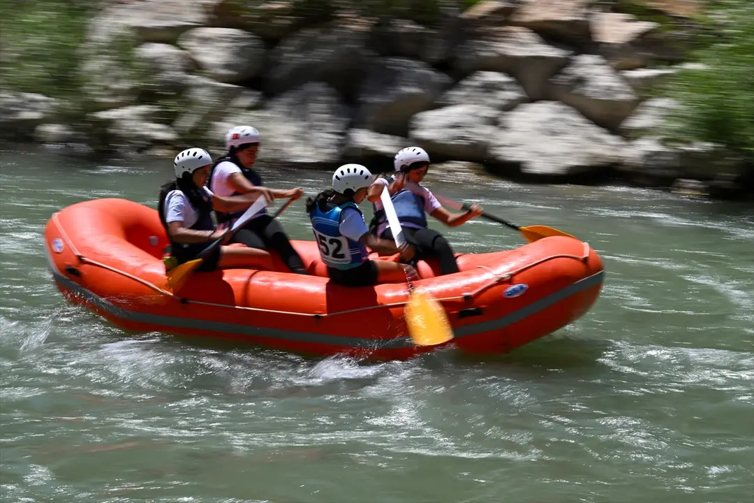 Türkiye Rafting Şampiyonası Van'da Başladı