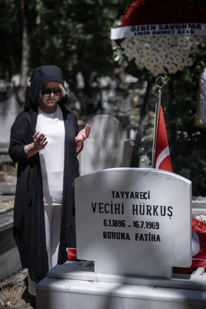 Vecihi Hürkuş: Havacılık öncüsü kabri başında anıldı
