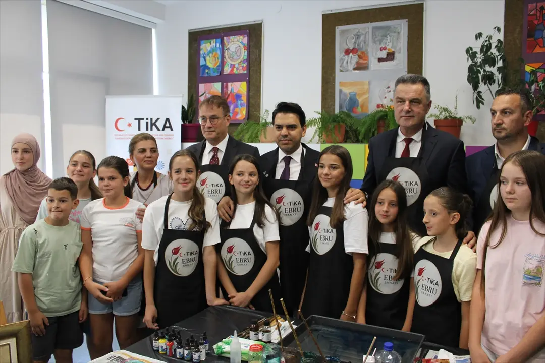 TİKA, Sırbistan'daki ilkokulun sınıflarını yeniledi