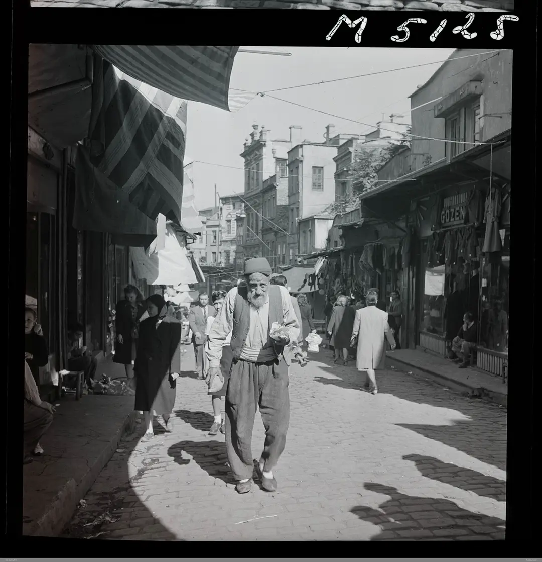Karl Werner Gullers: 1947 İstanbul fotoğrafları AA arşivinde