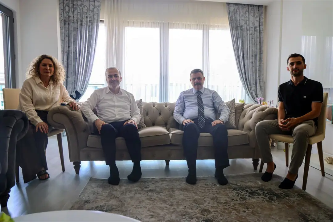 Bakan Çiftçi Kocaeli'de ziyaretler yaptı