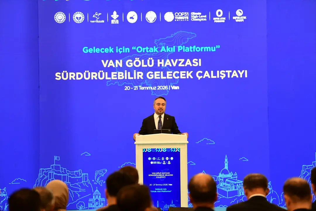 Bakan Yardımcısı Burak Demiralp: Van Gölü tehditlere direniyor