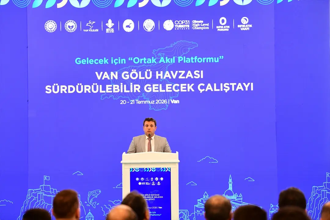 Bakan Yardımcısı Burak Demiralp: Van Gölü tehditlere direniyor