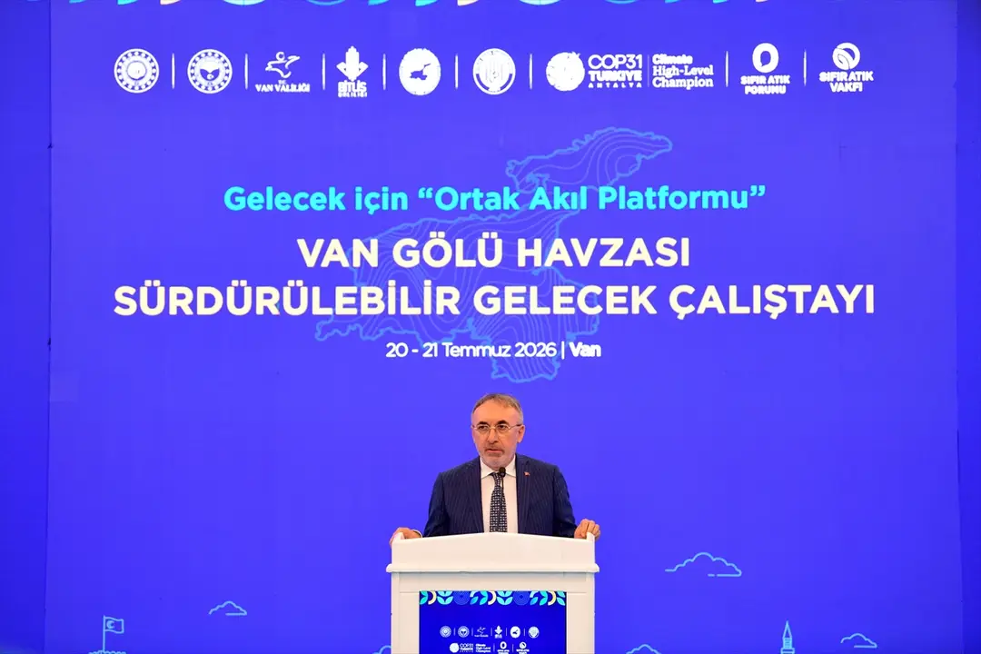 Bakan Yardımcısı Burak Demiralp: Van Gölü tehditlere direniyor
