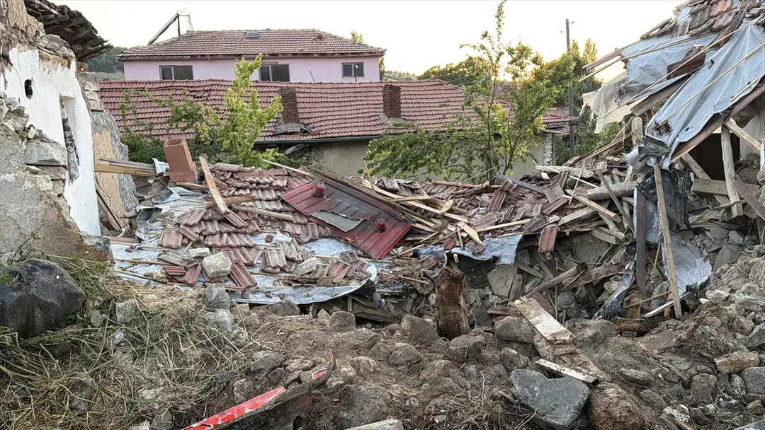 Feuerwehrauto-Unfall in Eskişehir: 3 Einsatzkräfte verletzt