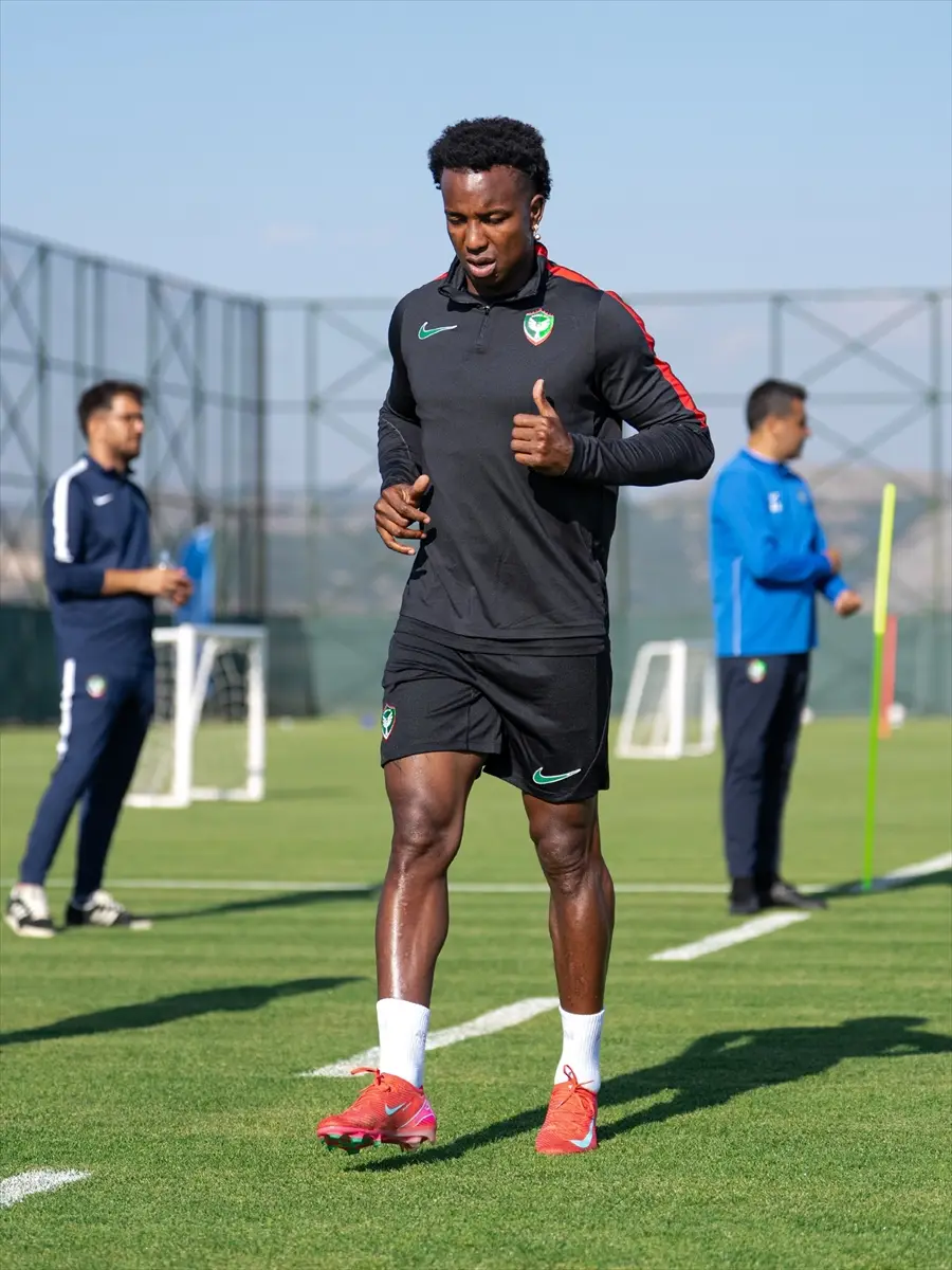 Amed Sportif Faaliyetler Begins Second Training Camp in Burdur