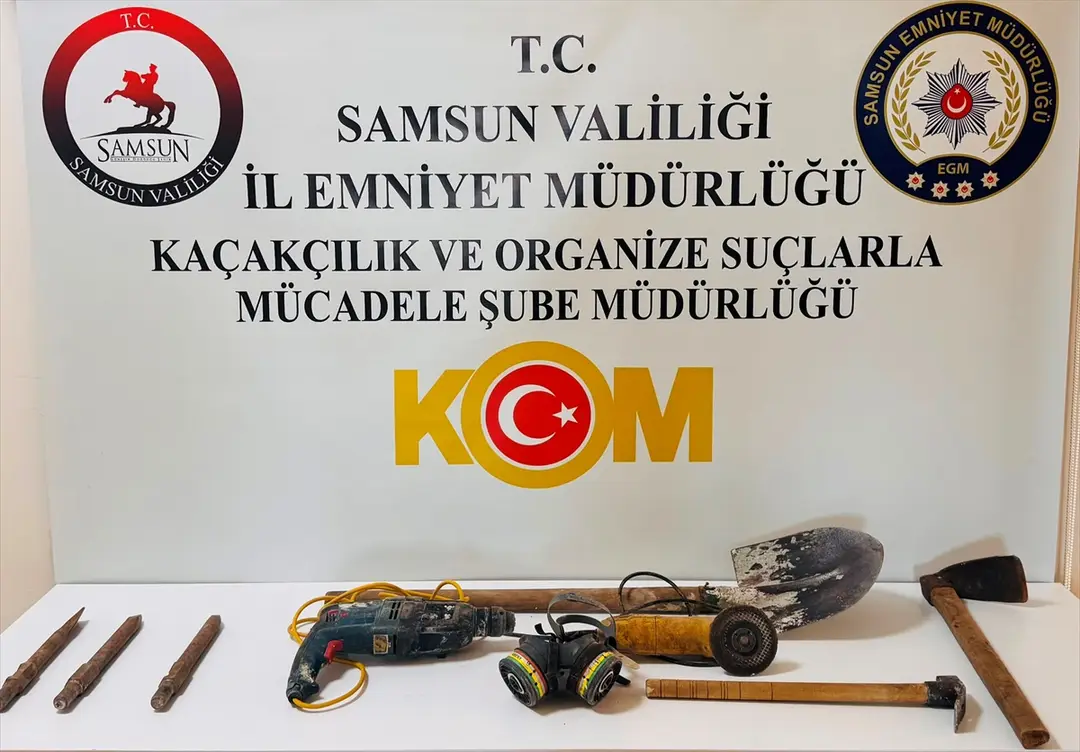 Vier Schatzsucher in Samsun auf frischer Tat ertappt