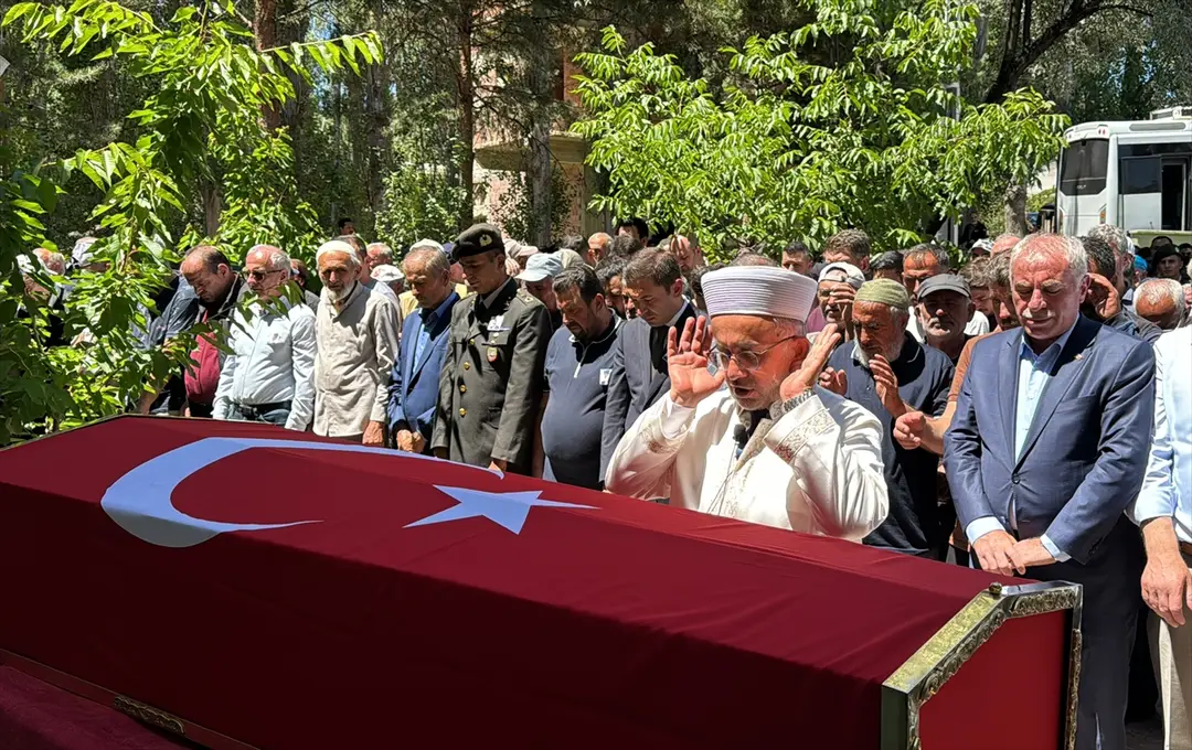 Zypern-Veteran Eşref Kabak in Bayburt auf letzte Reise verabschiedet