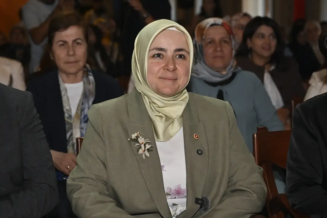 AK Partei Frauenorganisation: Frauen gestalten das Jahrhundert der Türkei