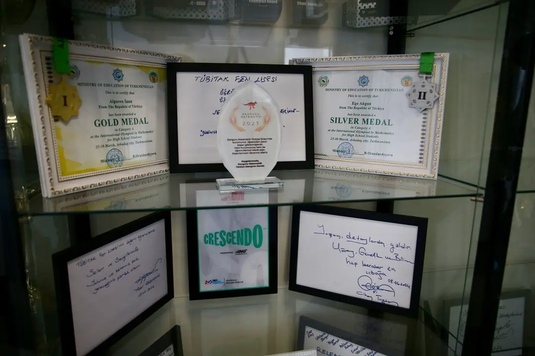 TÜBİTAK Fen Lisesi YKS'de zirvede: 7 öğrenci ilk 100'de yer aldı
