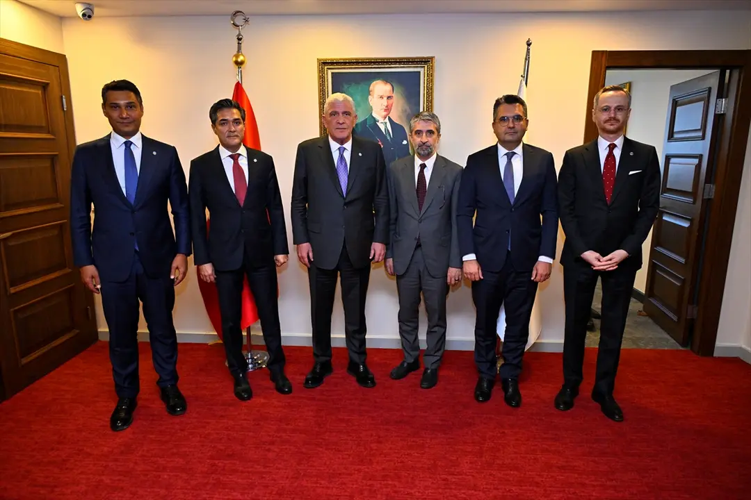İYİ Party Leader Dervişoğlu Receives TÜSİAD Delegation