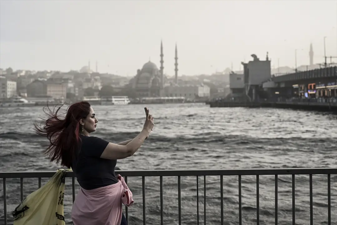 Heftiger Sturm in Istanbul: Bäume stürzten um