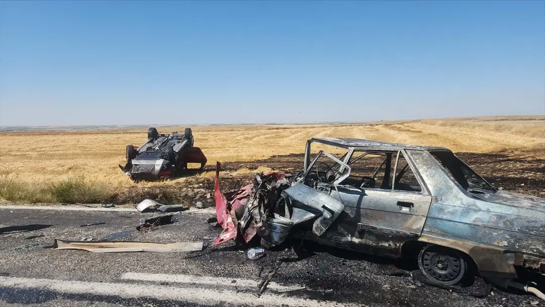 Zwei Autos kollidierten in Afyonkarahisar: 1 Toter, 2 Verletzte