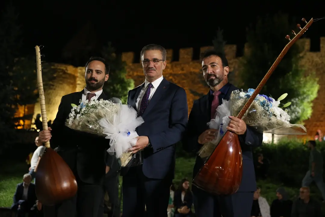 Vali Baruş: Erzurum Kongresi'nin 107. yılı coşkuyla kutlandı