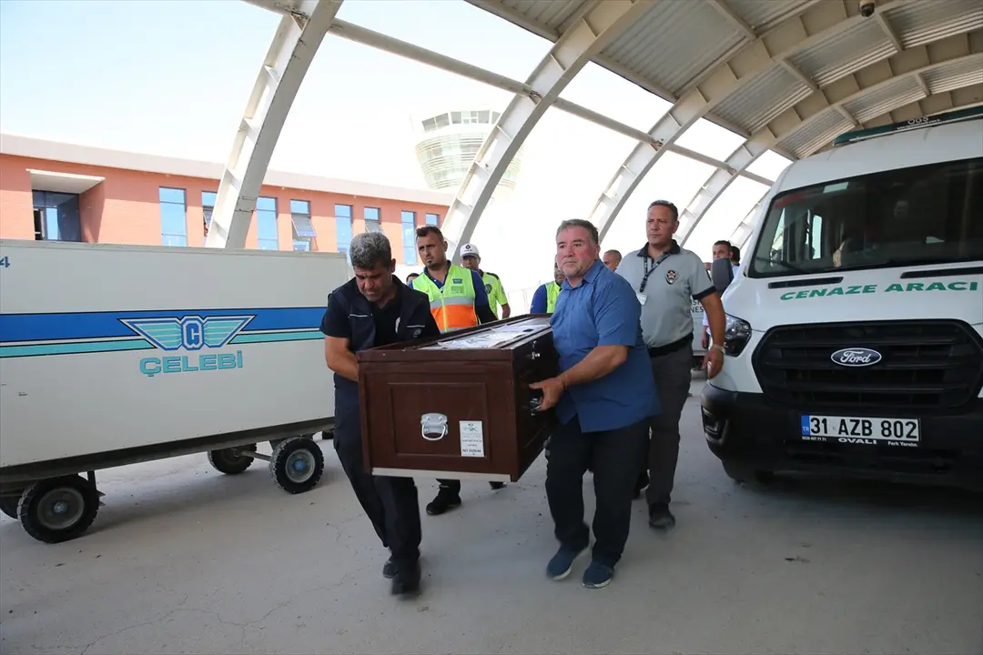 Suudi Arabistan'daki yangında ölen 4 Türk Hatay'a getirildi