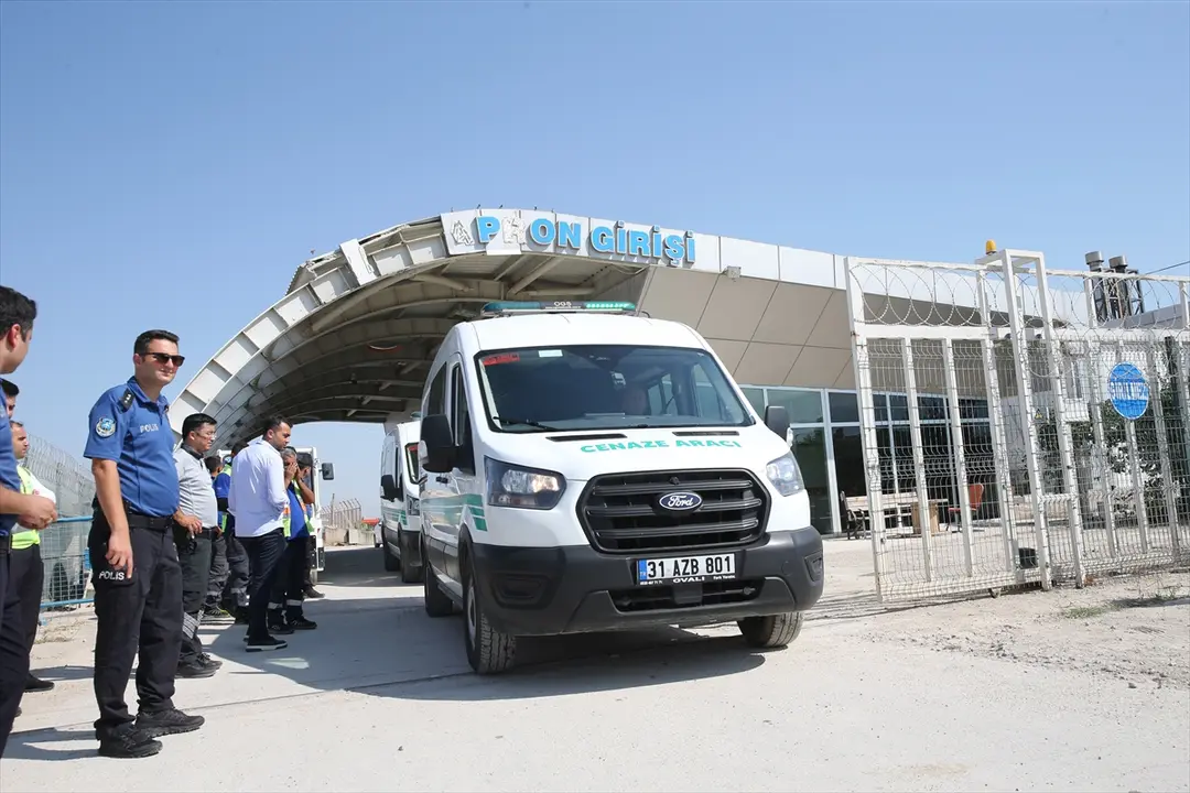 Suudi Arabistan'daki yangında ölen 4 Türk Hatay'a getirildi