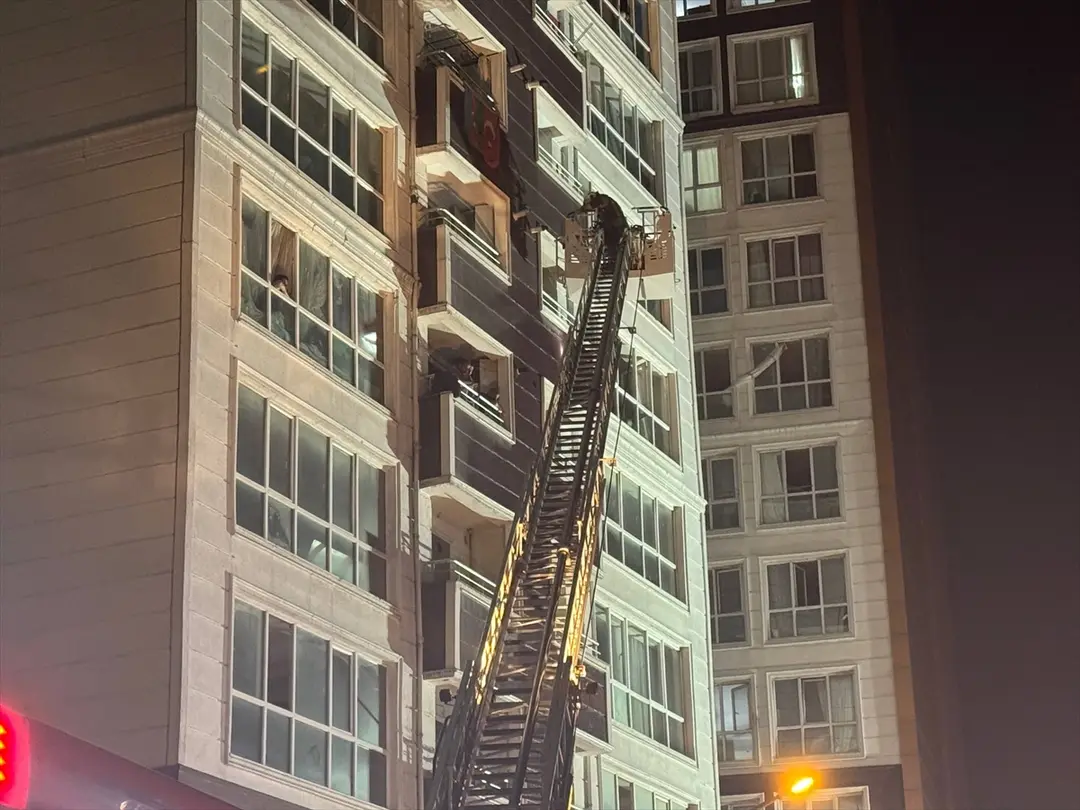 Fire in 14-Story Building in Esenyurt: 13 Rescued