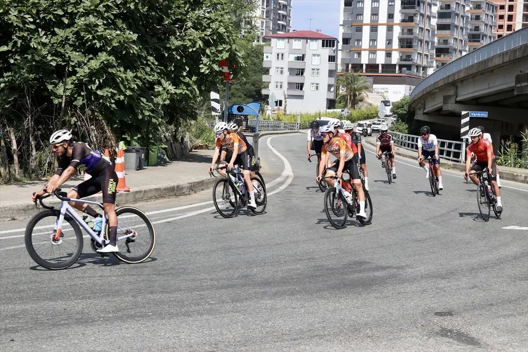 6. Straßenradrennen in Arsin gestartet: 500.000 Lira Preisgeld