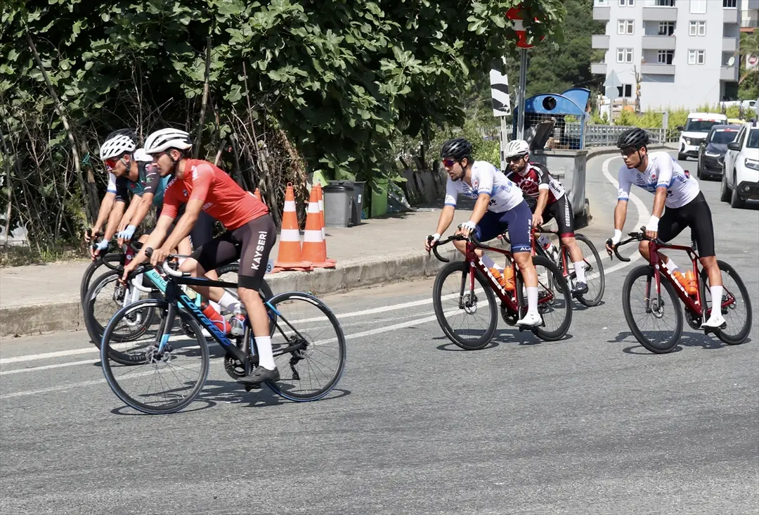 6. Straßenradrennen in Arsin gestartet: 500.000 Lira Preisgeld