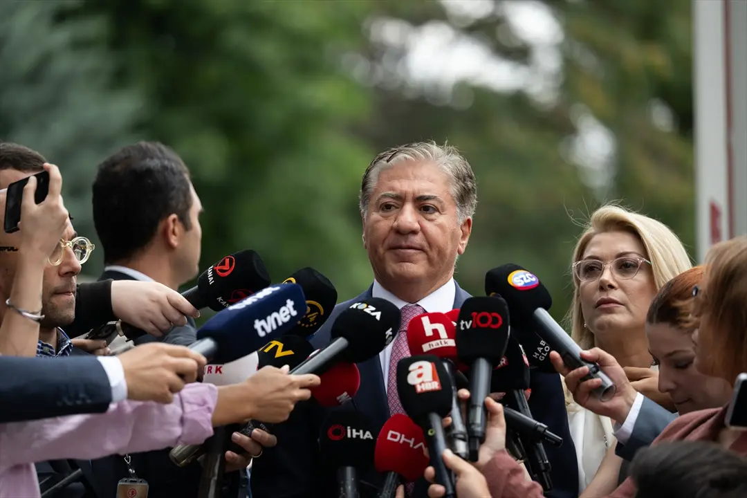 Murat Emir: Gründungsantrag der Neuen Partei beim Innenministerium eingereicht