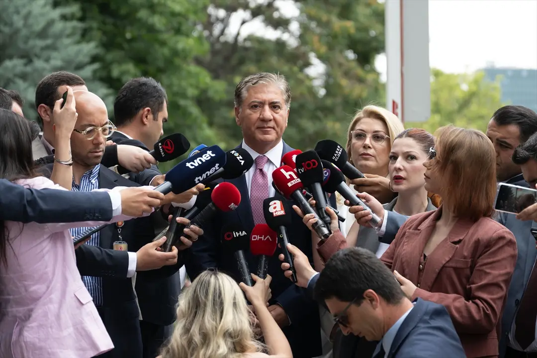 Murat Emir: Gründungsantrag der Neuen Partei beim Innenministerium eingereicht