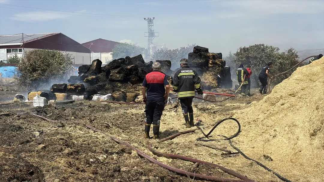 Erzincan Hay Bale Fire Brought Under Control