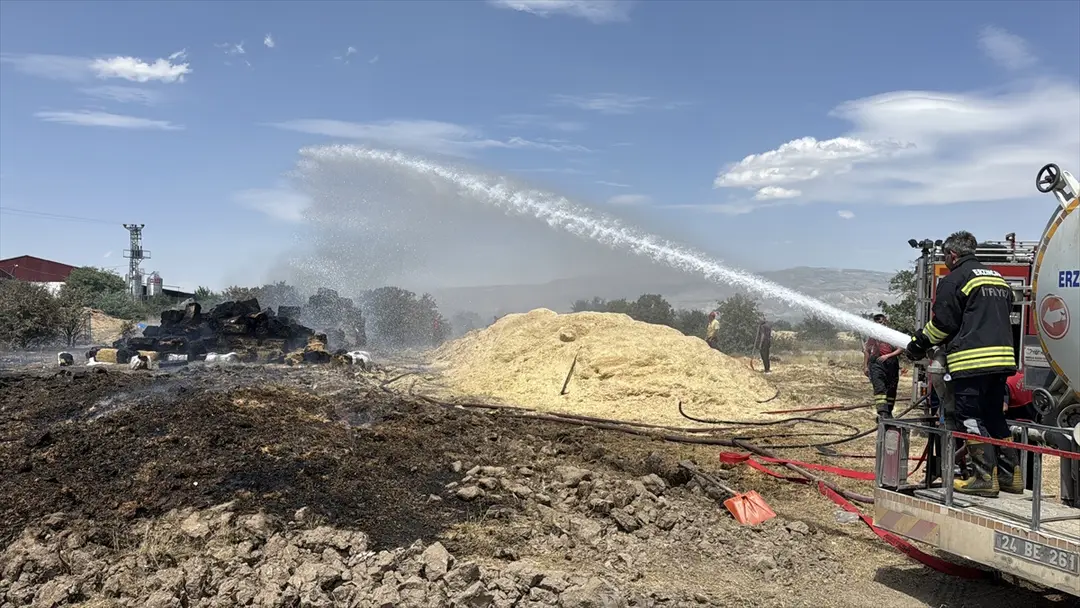 Erzincan Hay Bale Fire Brought Under Control