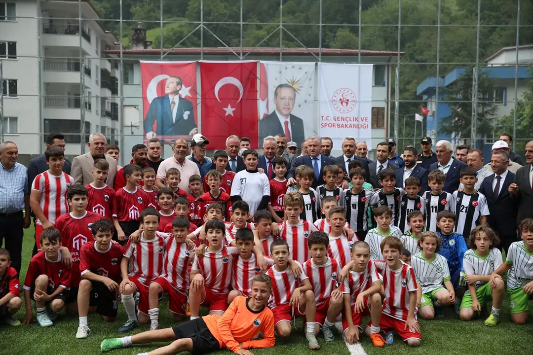 Bakan Osman Aşkın Bak: İkizdere'ye yeni spor tesisleri