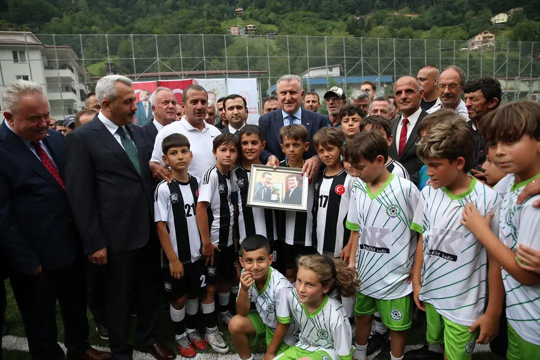 Bakan Osman Aşkın Bak: İkizdere'ye yeni spor tesisleri