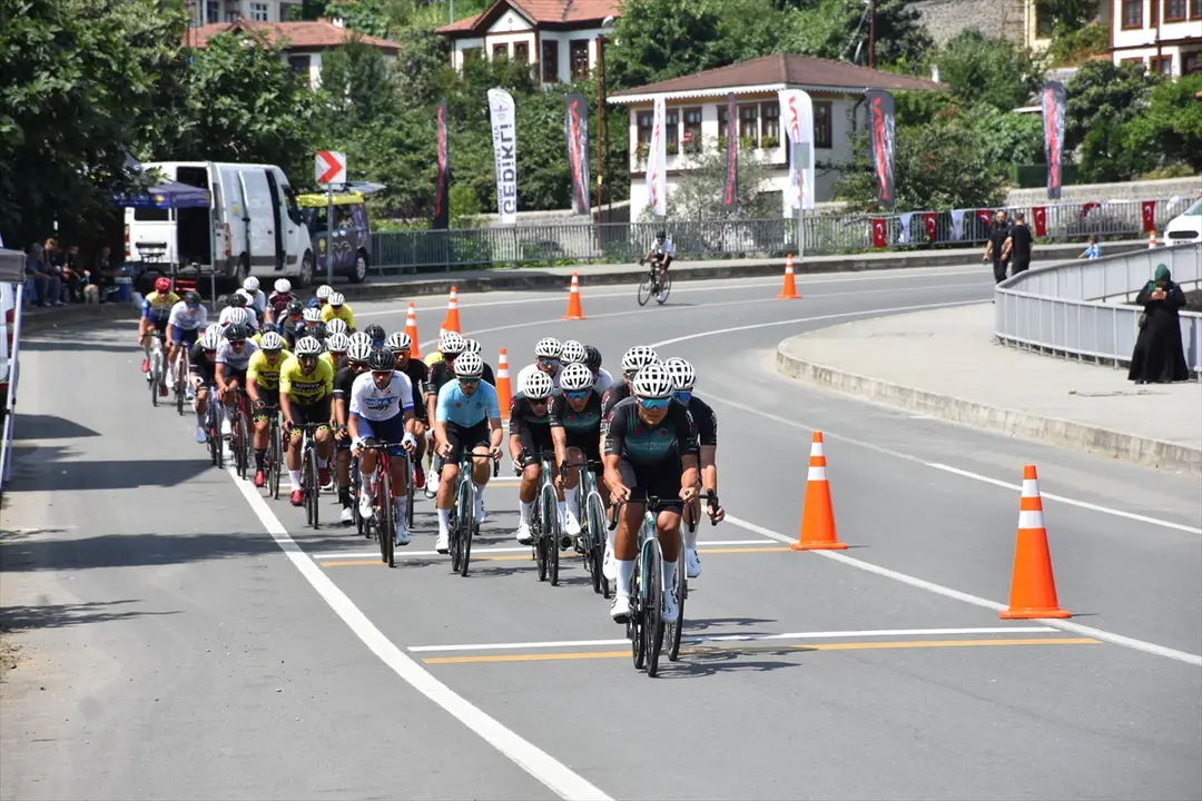 Cycling Turkish Cup 7th Stage Race Kicks Off in Trabzon