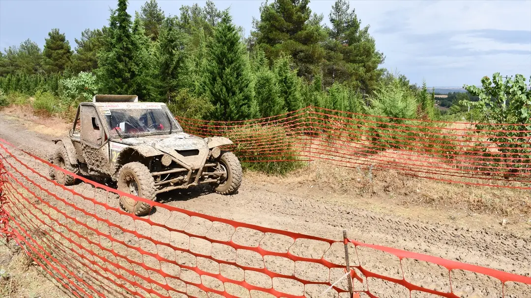 Türkiye Offroad Şampiyonası: Vezirköprü Orman Etabı Tamamlandı