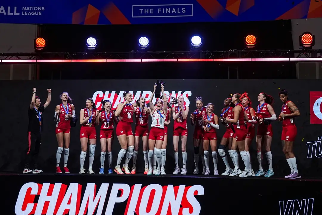 Die Sultaninnen des Netzes holen VNL-Titel in Macau