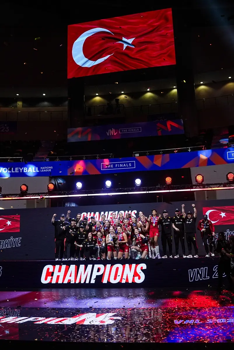 Die Sultaninnen des Netzes holen VNL-Titel in Macau