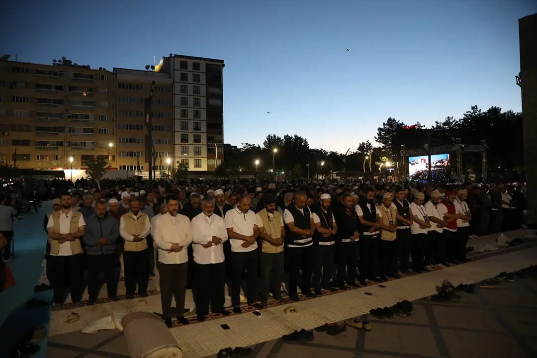 Prof. Dr. Mahmud Esad Coşan: Elazığ'da doğum gününde anıldı