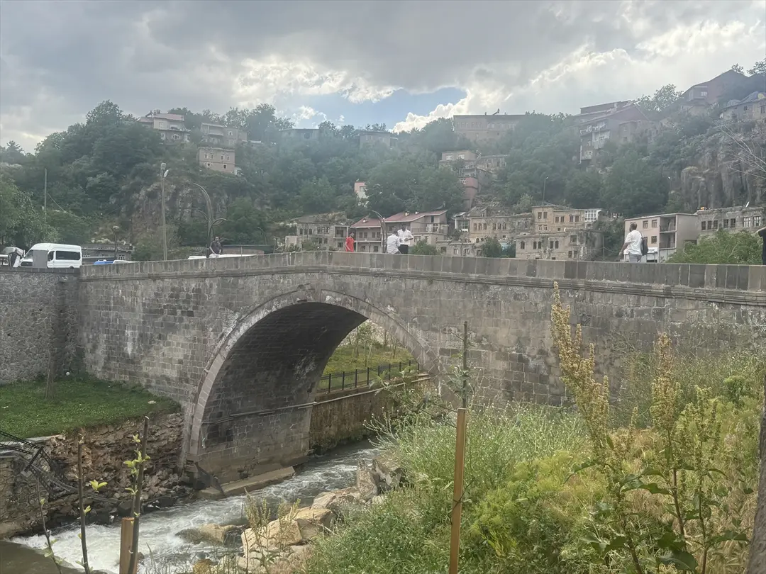 Bitlis: Tarihi ve Doğal Güzelliklerin Buluştuğu Kent