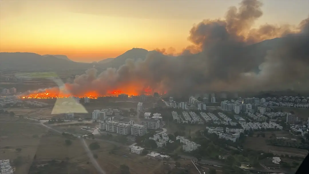 Mersin Silifke'deki otluk yangını kontrol altına alındı: Hasar var