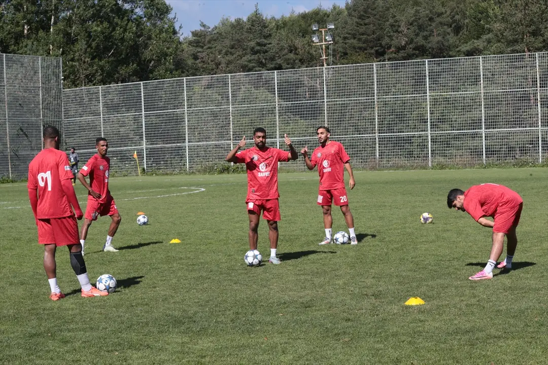 Al Ittihad Bolu'da kampa girdi: Teknik direktör Jawad konuştu