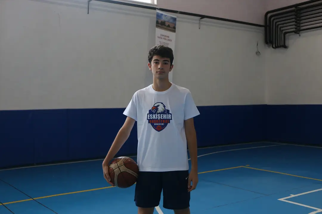 LGS Birincisi Burak Mamur: Basketbolla Galatasaray Lisesi hedefi