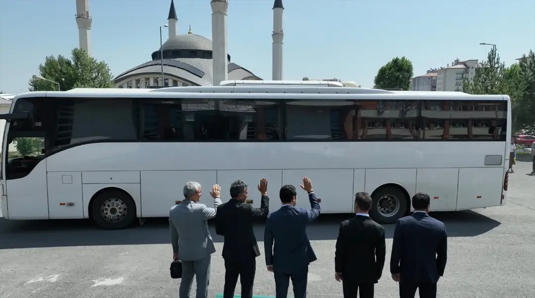 Ağrı'da 1071 öğrenci tarih ve kültür rotasına uğurlandı