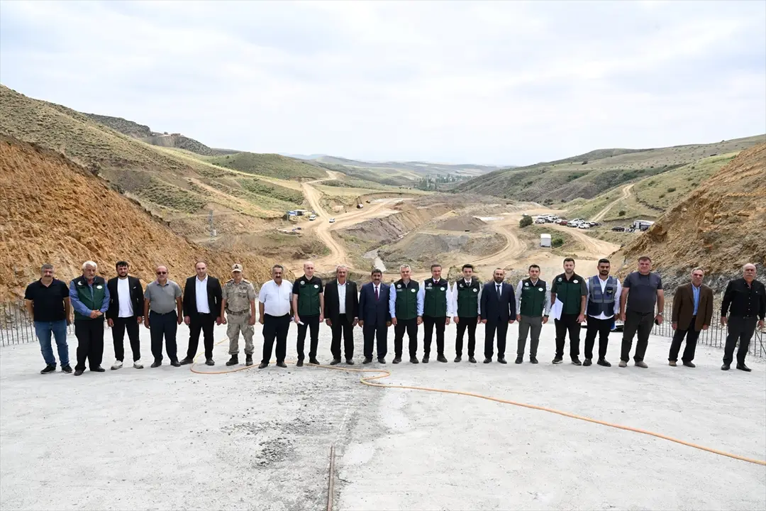 Vali Baruş: Gerek Barajı 2027'de su tutacak, tarım canlanacak