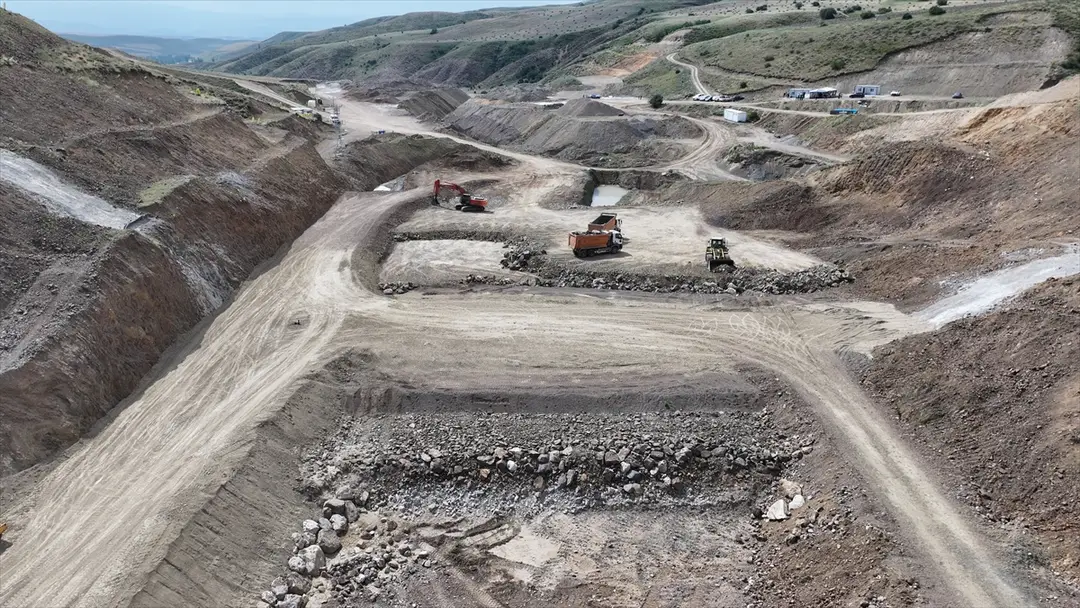 Vali Baruş: Gerek Barajı 2027'de su tutacak, tarım canlanacak