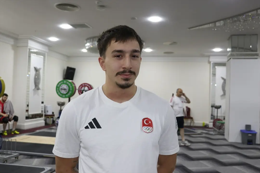 Halter Milli Takımı Teknik Direktörü Kuşçuoğlu: Madalya bekliyoruz