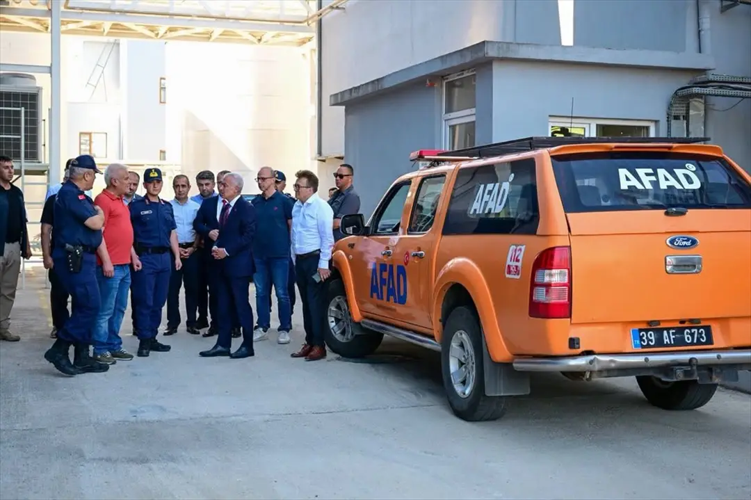 Kırklareli Valisi Turan: Fabrika patlaması titizlikle inceleniyor