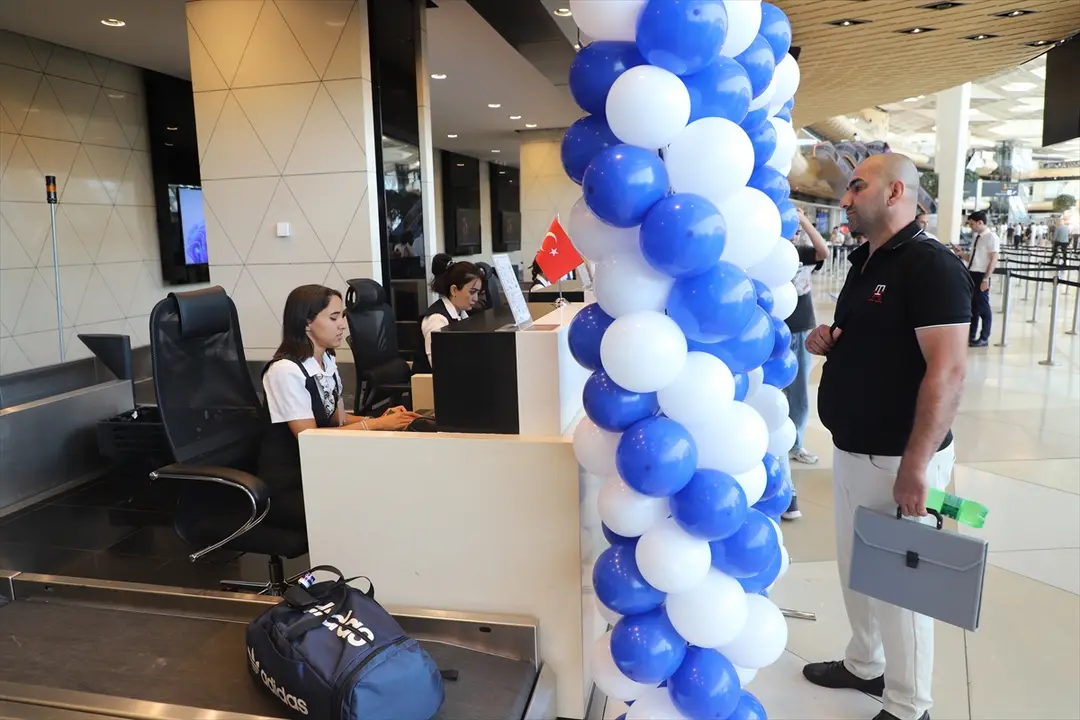 Bakü-Kars Uçuşları Başladı: AZAL Türkiye'deki Ağını Genişletti