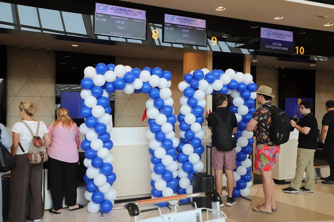 Bakü-Kars Uçuşları Başladı: AZAL Türkiye'deki Ağını Genişletti