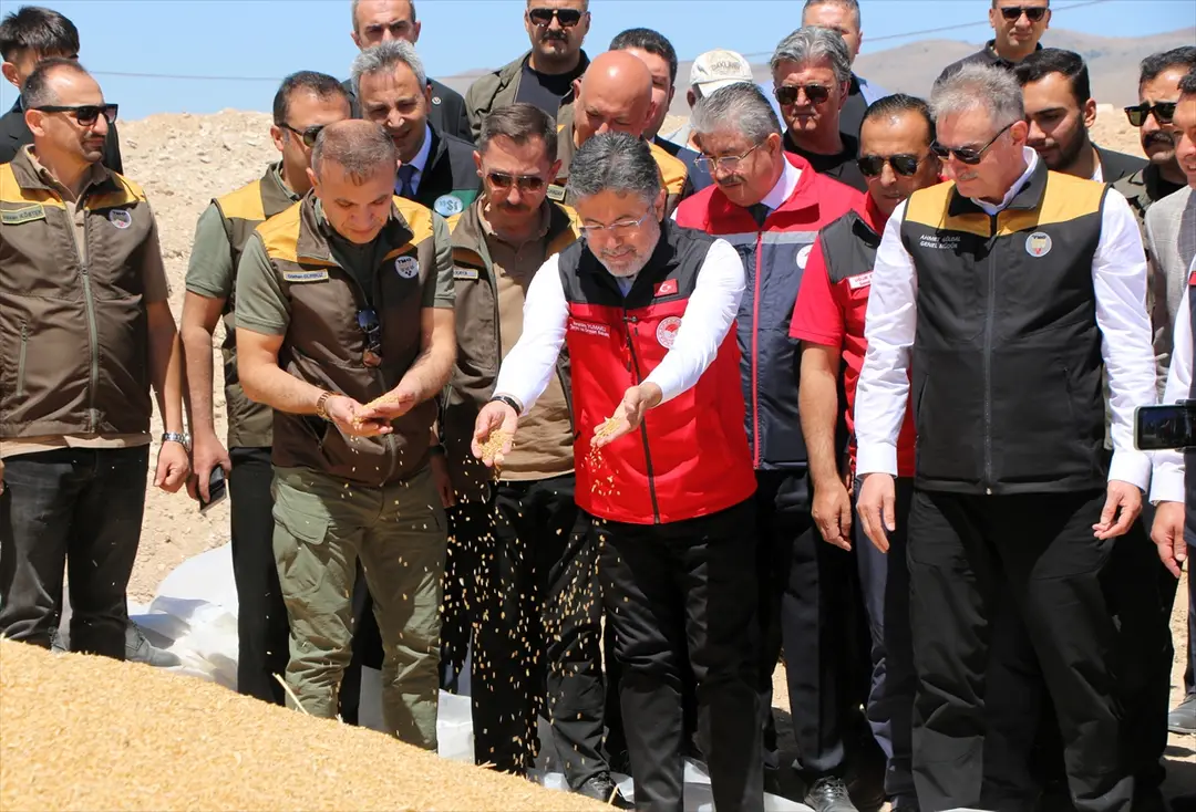 Bakan Yumaklı: TMO 10 milyon ton ürün aldı, alımlar devam ediyor