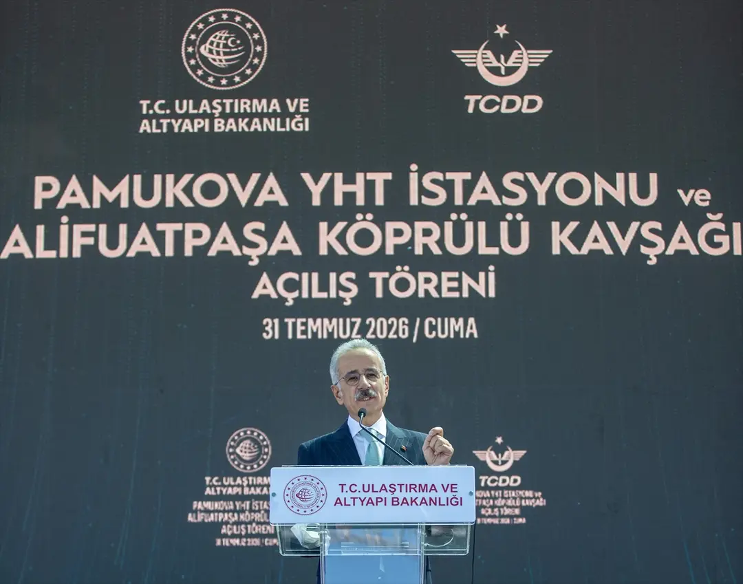 Bakan Uraloğlu Sakarya'da YHT istasyonu ve köprülü kavşak açılışında konuştu: